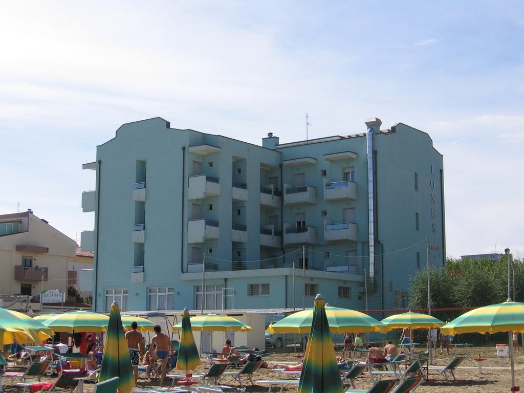 Hotel Iones Rimini Zewnętrze zdjęcie